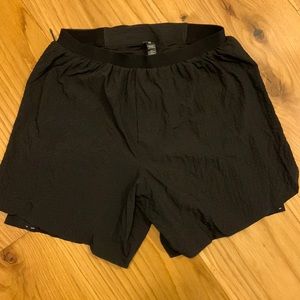 Men’s Lululemon Surge Lined 6” Special Edition Shorts